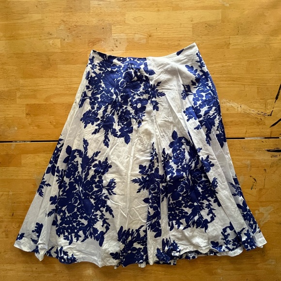 GAP Blue Floral A-Line Skirt - Picture 1 of 4